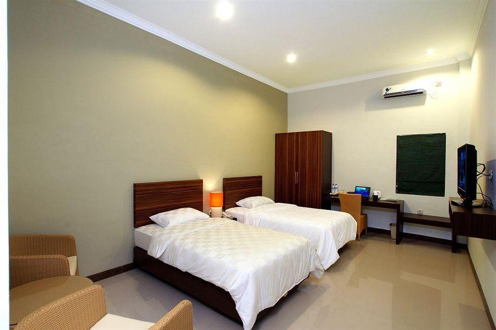 Studio One Thamrin Hotel Джакарта Экстерьер фото