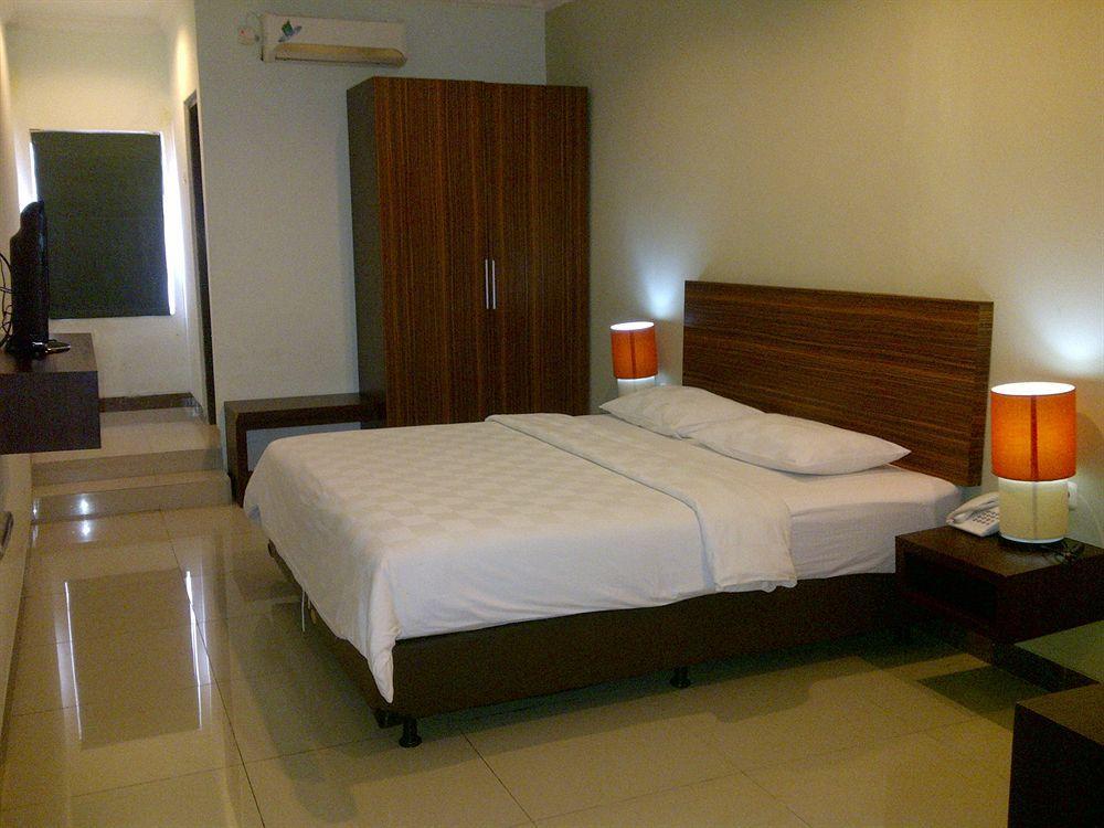 Studio One Thamrin Hotel Джакарта Экстерьер фото